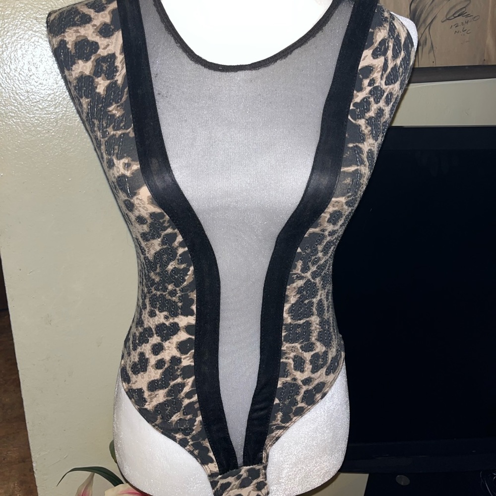 Cheetah print low cut mesh